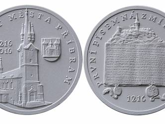 Příbram vydává stříbrné pamětní medaile k 800. výročí města